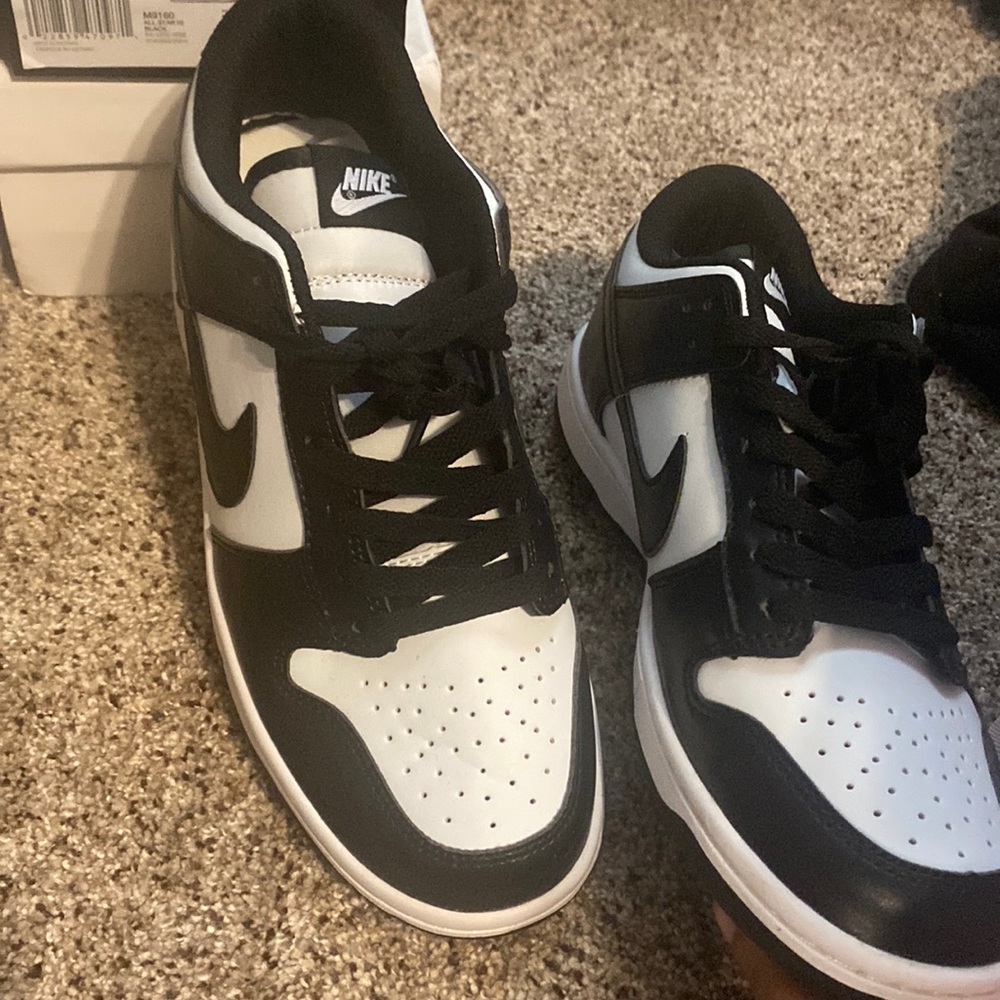 panda dunks! size 8